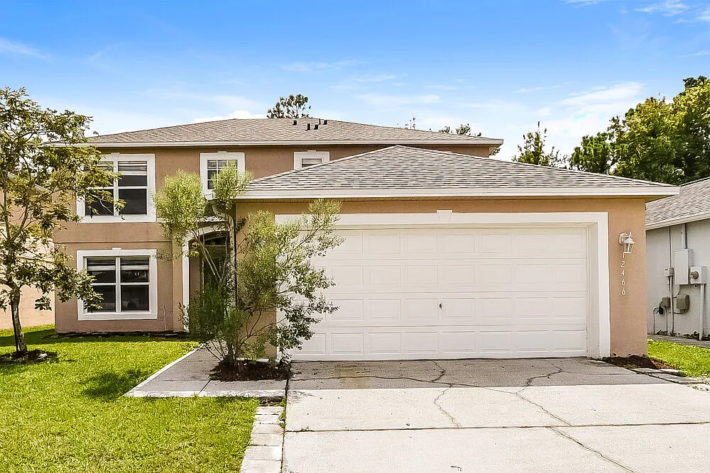 4 bed, 2.5 bath, 2200 sqft, $2,975 — Photo 1