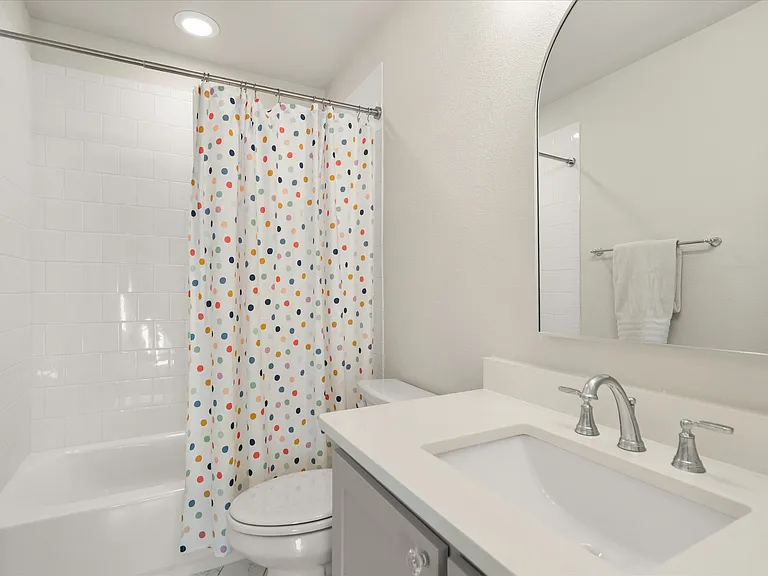 2560 Shady Trl — Photo 16