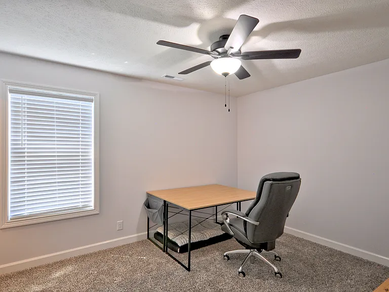 279 Bluebriar Trce — Photo 35