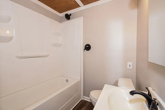 513 Hemlock Dr — Photo 16