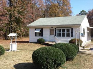 13901 N Enon Church Rd, Chester, VA 23836