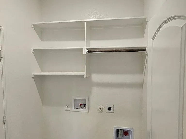 202 Griffith Dr — Photo 16