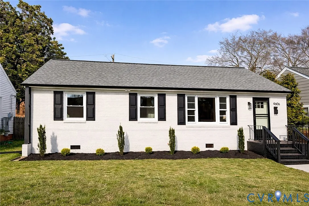 4606 Radford Ave photo 1
