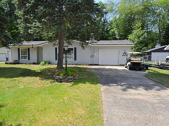 2nd image of 1805 Grouse Ln