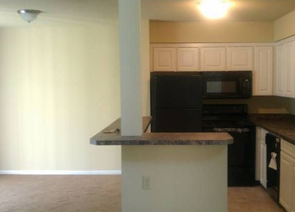 2nd image of 1609 E 97th St #1609