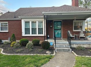 3008 Greenup Rd, Louisville, KY 40217
