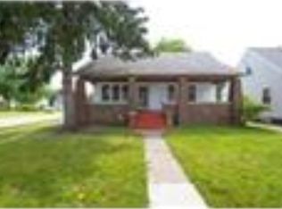 22172 Lambrecht Ave, Eastpointe, MI 48021