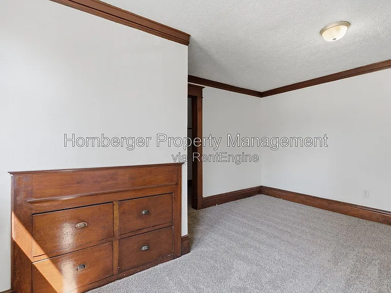 1128 W Spofford Ave — Photo 24