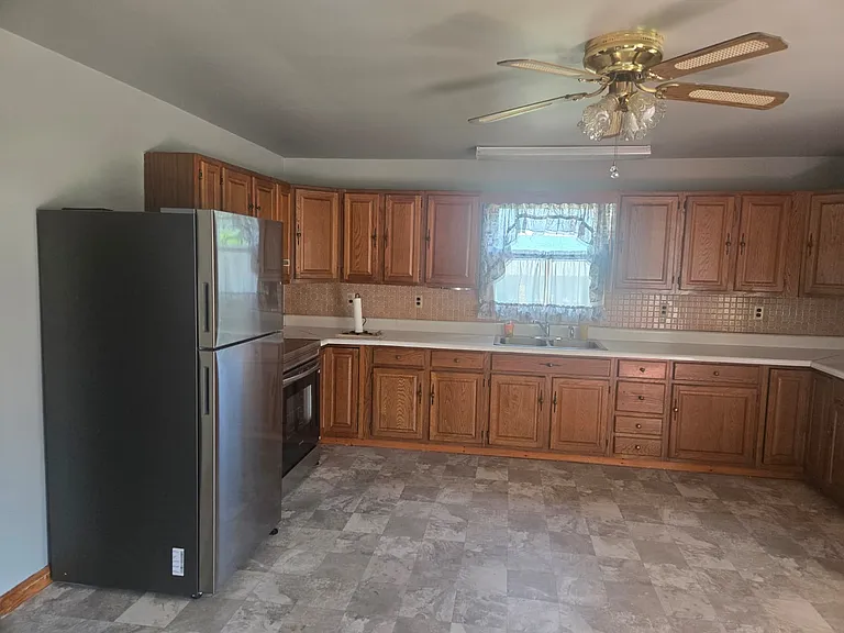 1390 Good Hope Rd — Photo 5