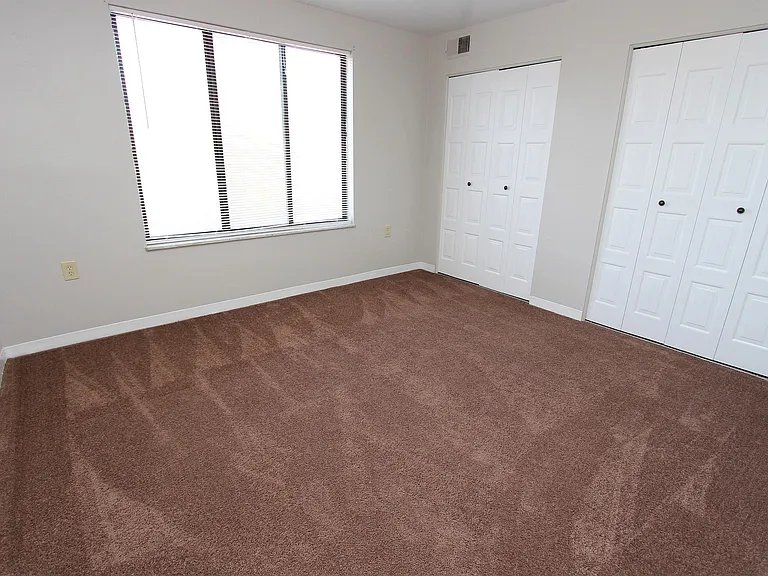 3260 Waverly St — Photo 8