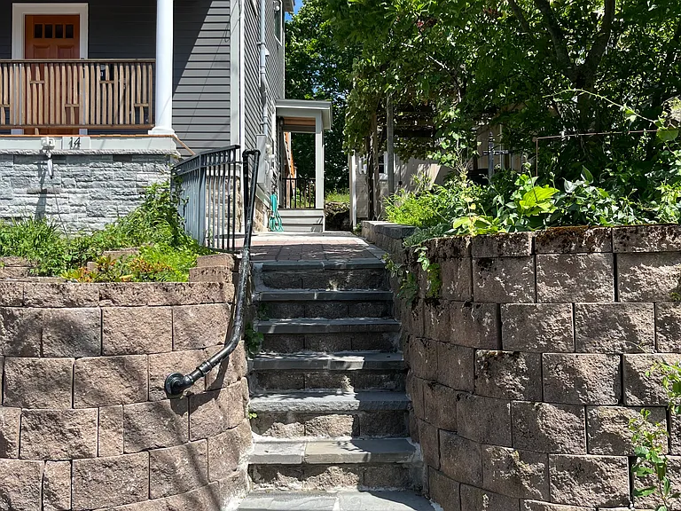 14 Sylvia St #1 — Photo 10