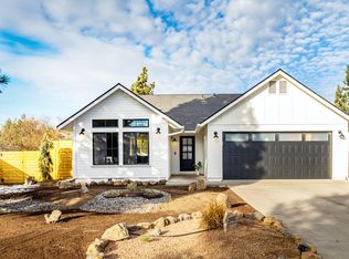 2002 NE Monroe Ln, Bend, OR 97701