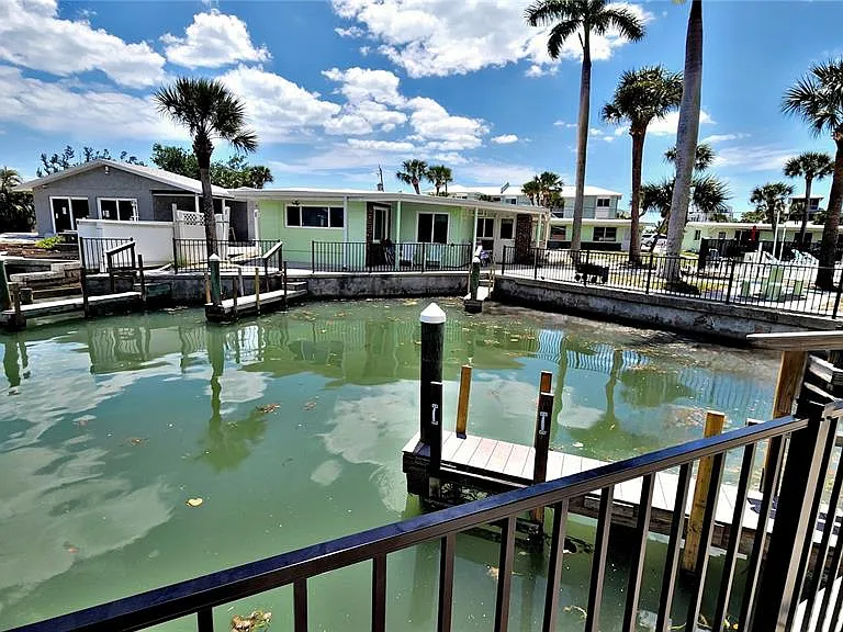 Gulf Blvd — Photo 21