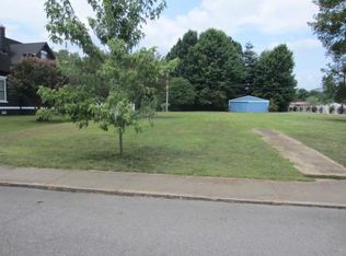 308 N Maple Ave, Waverly, TN 37185