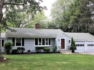 15 Delmor Cir, Wilbraham, MA 01095