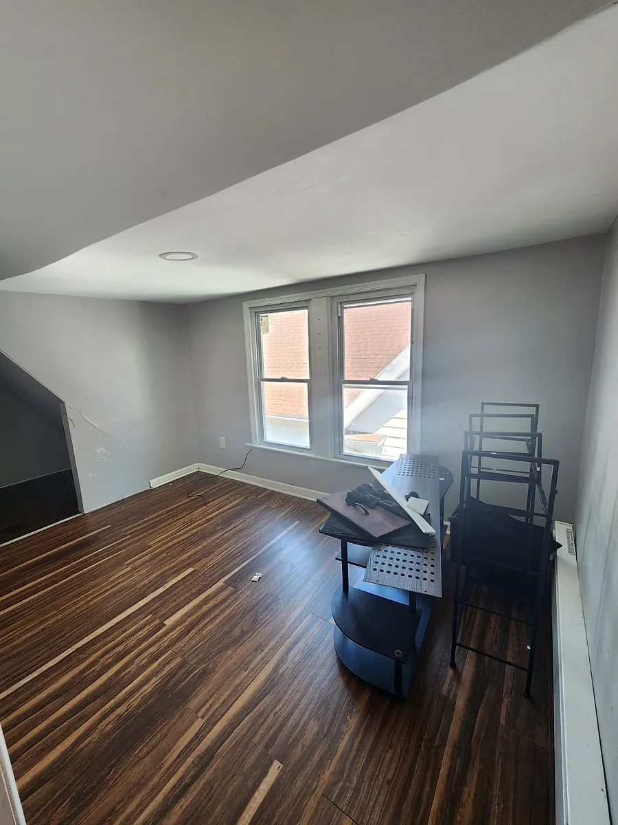 Building Photo - 44 Oregon St #2