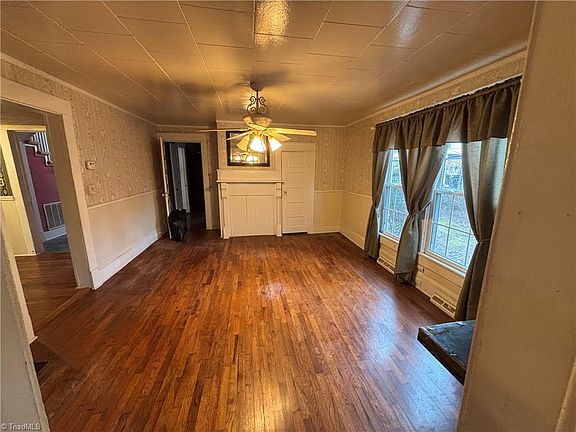 5th image of 7323 Shadyside Dr