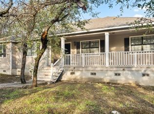208 S Cougar Ave, Cedar Park, TX 78613