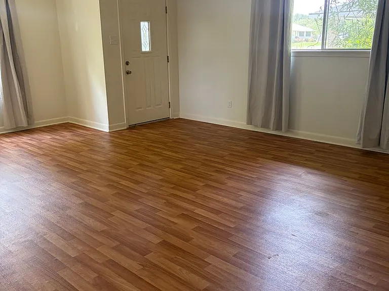 509 Alonda Dr — Photo 3