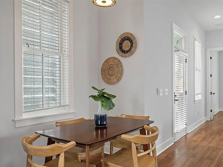 61 Amherst St #B — Photo 19