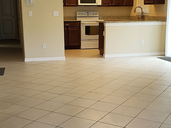 Entry into greatroom