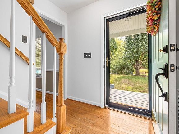 3rd image of 4 Xebec Rd