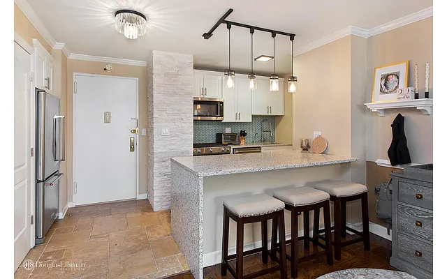 Sold by Douglas Elliman | media 16