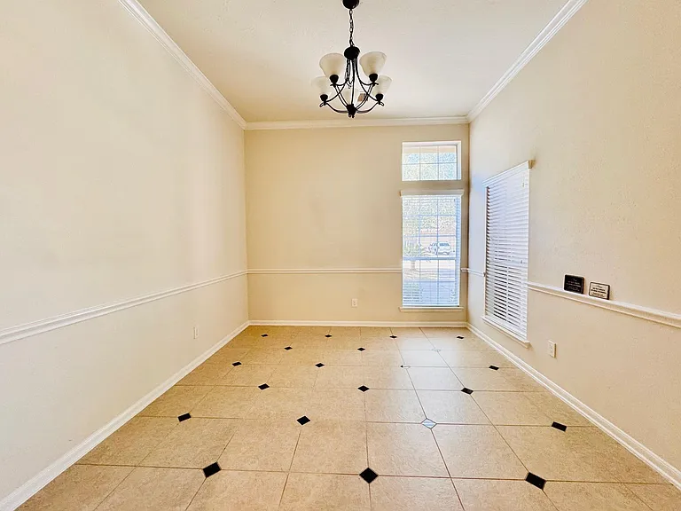 26123 Ginger Gables Ln — Photo 4