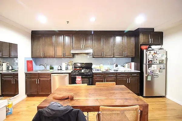 Rented by Owner | media 9