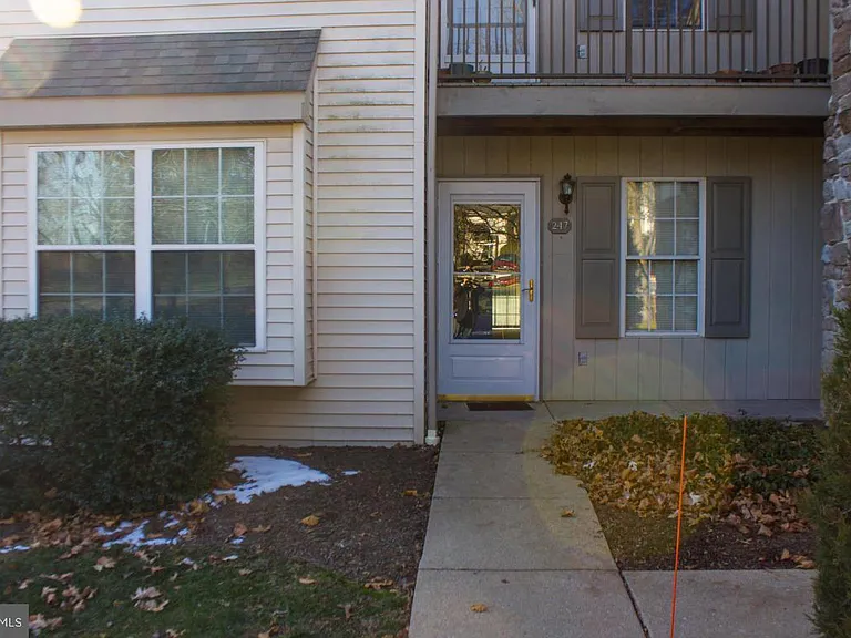 247 Greenview Dr — Photo 16