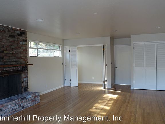 3rd image of 4285 Los Palos Ave