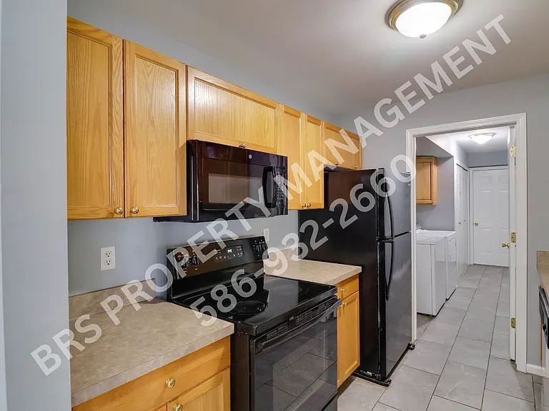 5300 Pine Aires Dr — Photo 5