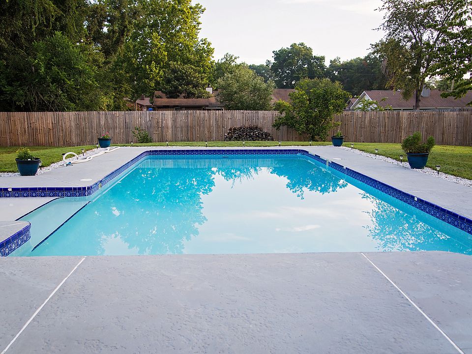 20' x 40' in ground pool