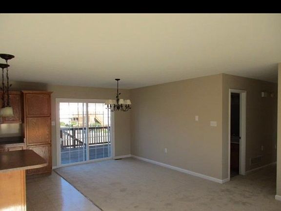 2nd image of 113 Greentree Dr #House