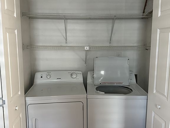 5th image of 216 McFadden St
