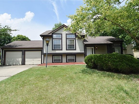 3rd image of 5622 Liberty Creek Dr E