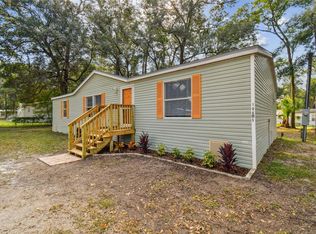 10605 Magnolia Dr, Thonotosassa, FL 33592