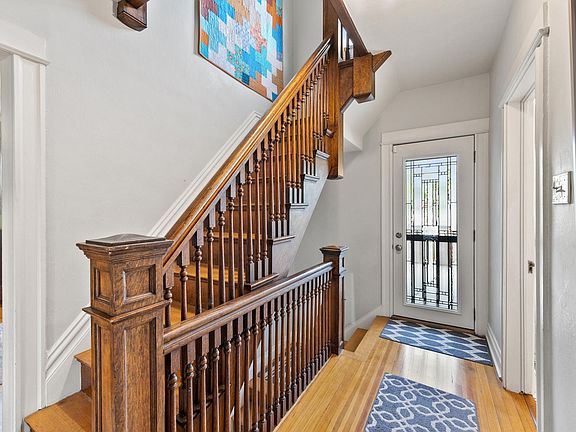 2nd floor hallway