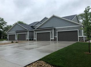 4513 Golf Dr UNIT 3, Windsor, WI 53598