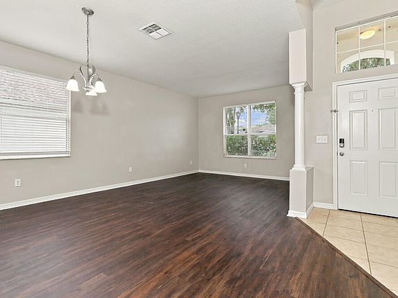 3rd image of 12121 Fall Creek Ct