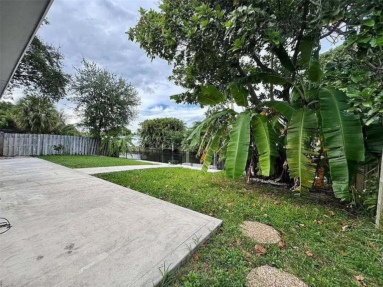 1871 NW 31st Ct — Photo 26