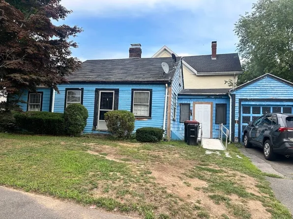5 Colonial Ter, Brockton, MA 02301