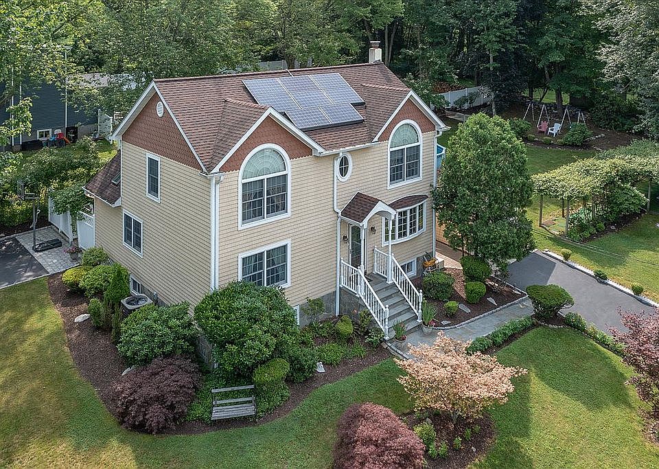 1st image of 3314 Barkley Ln