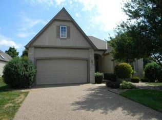 13653 Belinder Rd, Leawood, KS 66224