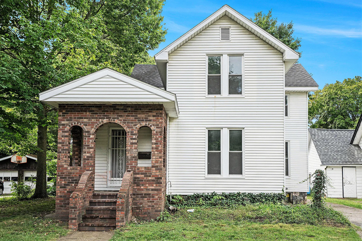 518 Walnut St photo 1