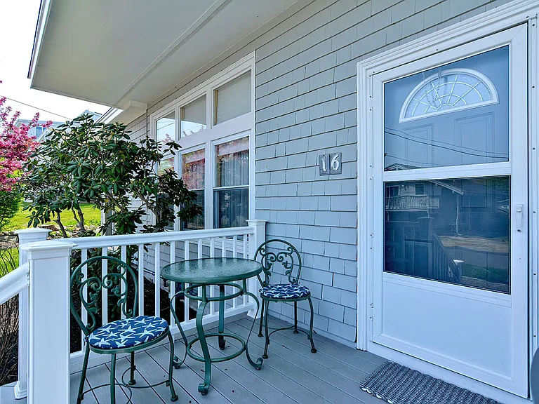 16 Warwick Rd — Photo 33