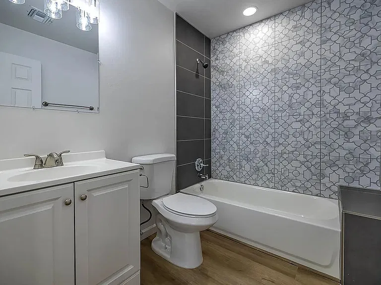 938 E. Waverly St. — Photo 9