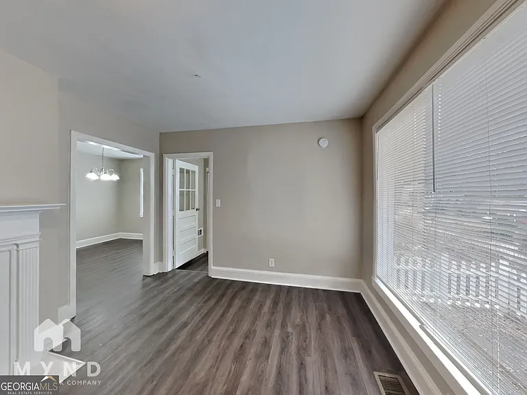 1284 Westmont Rd SW — Photo 6