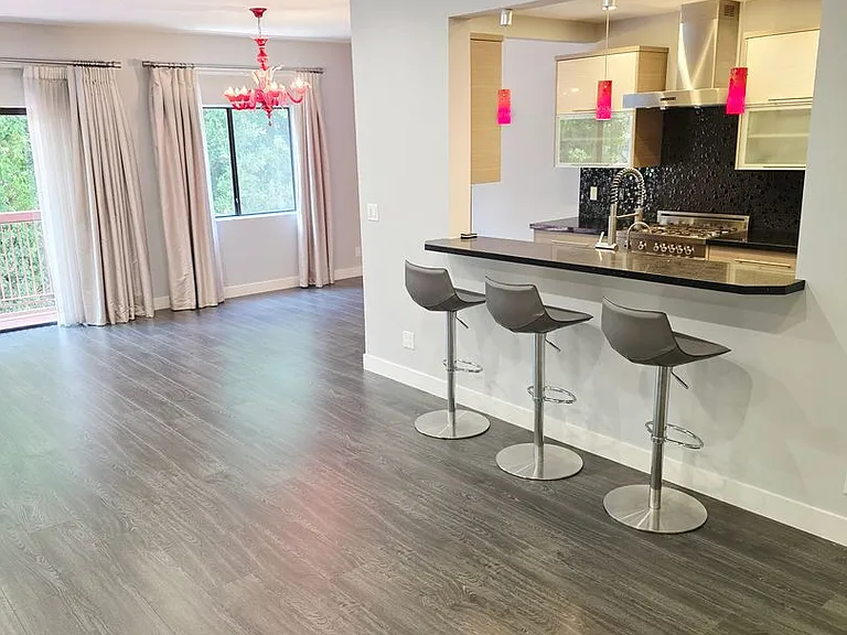 12540 Burbank Blvd #103 — Photo 9