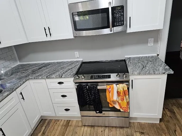 149 E 13th Ave — Photo 44